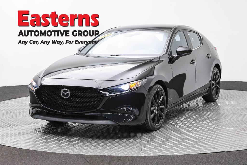 Used 2024 MAZDA MAZDA3 s FWD image 1