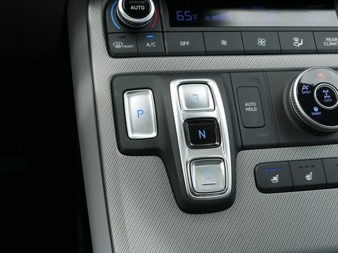 Certified 2025 Hyundai Palisade SEL AWD/4WD image 24