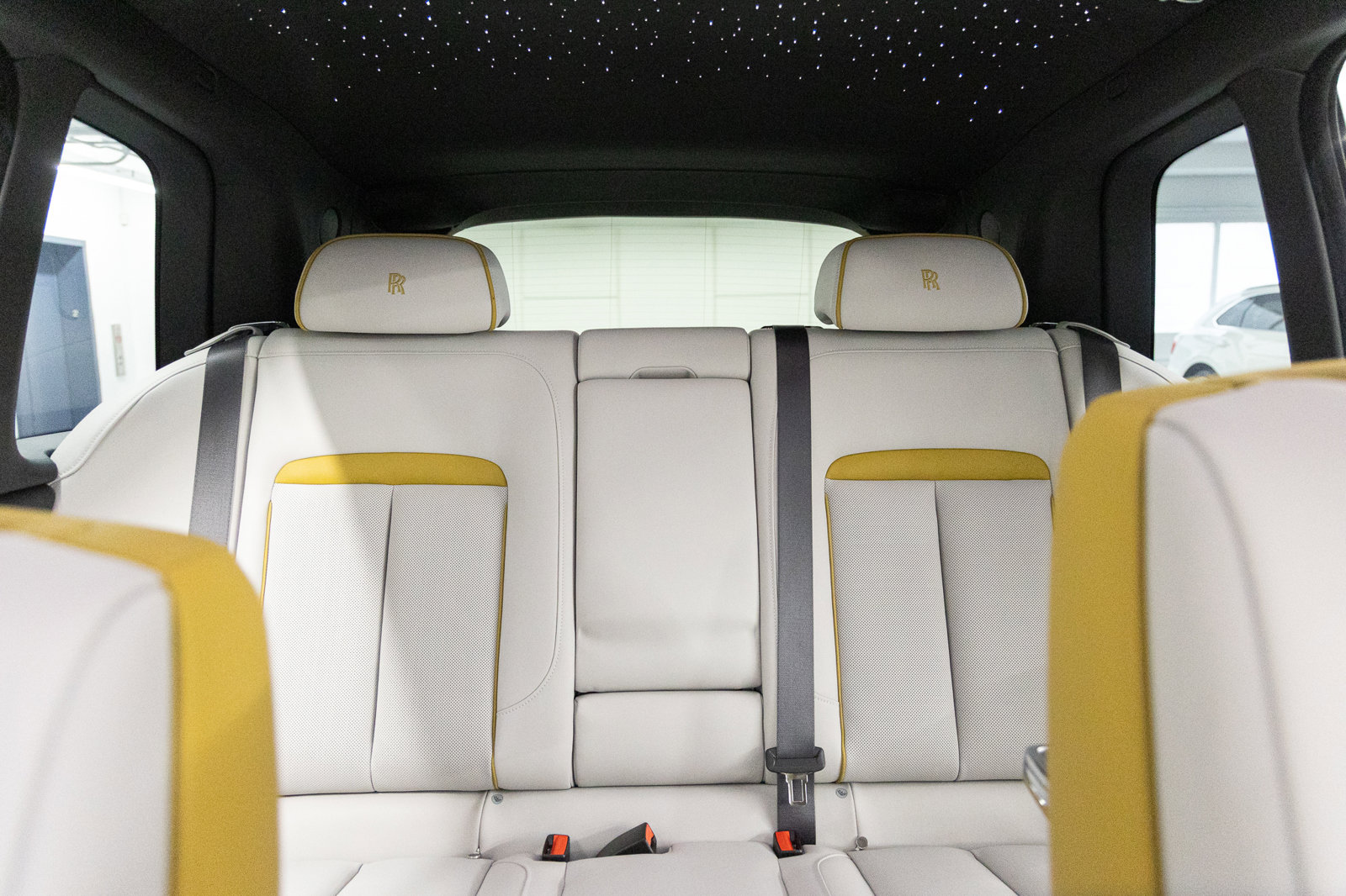 New 2026 Rolls-Royce Cullinan AWD/4WD image 24