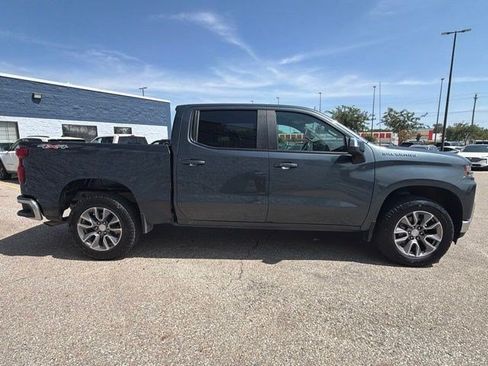 Used 2021 Chevrolet Silverado 1500 LT AWD/4WD image 5