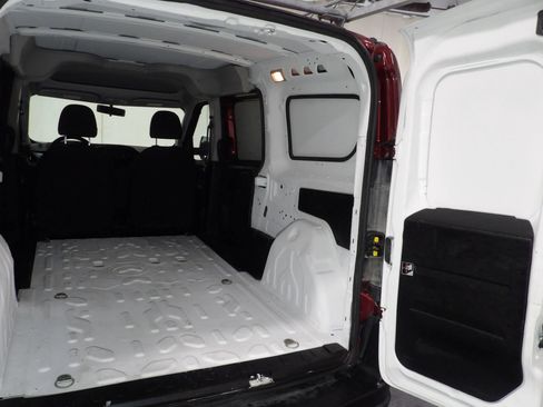 Used 2019 RAM ProMaster City Tradesman image 9