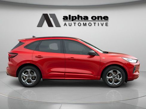 Used 2024 Ford Escape ST-Line FWD image 4