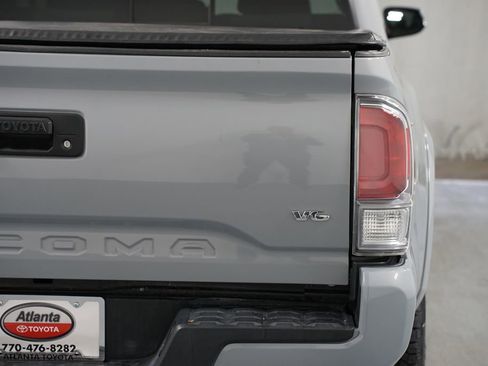 Used 2021 Toyota Tacoma TRD Sport image 10