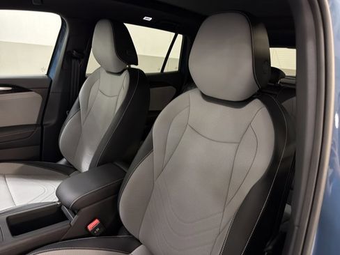 New 2026 Volkswagen Tiguan SE R-Line AWD/4WD image 14