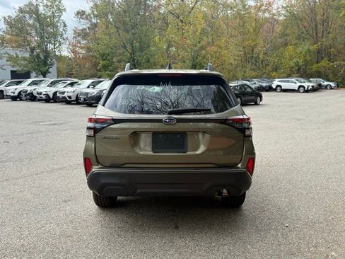 New 2025 Subaru Forester Premium image 8