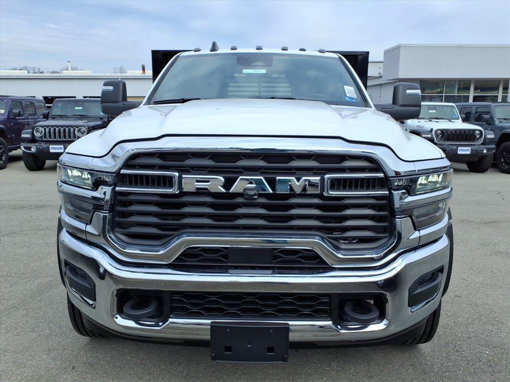New 2026 RAM 5500 Tradesman w/ Chrome Appearance Group AWD/4WD image 9