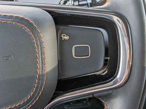 Certified 2025 Lincoln Navigator L Black Label image 33