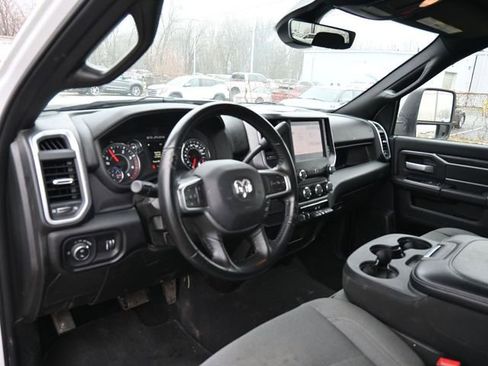 Used 2024 RAM 3500 Big Horn image 25