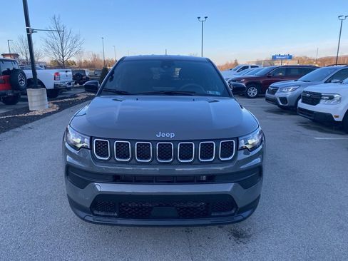 Certified 2023 Jeep Compass Sport image 6