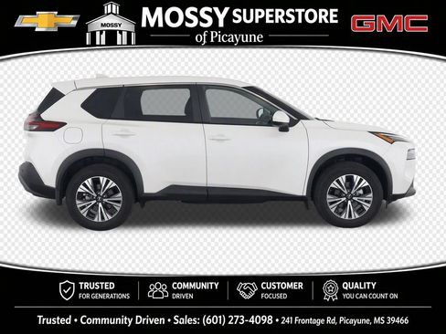 Used 2023 Nissan Rogue SV FWD image 10