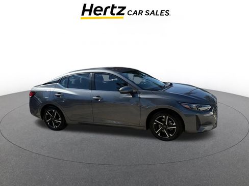 Used 2025 Nissan Sentra SV image 1