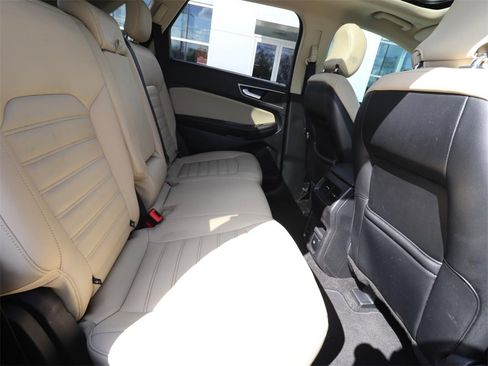Certified 2019 Ford Edge SEL w/ Equipment Group 201A image 22