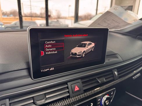 Used 2018 Audi RS 5 w/ Dynamic Package image 36