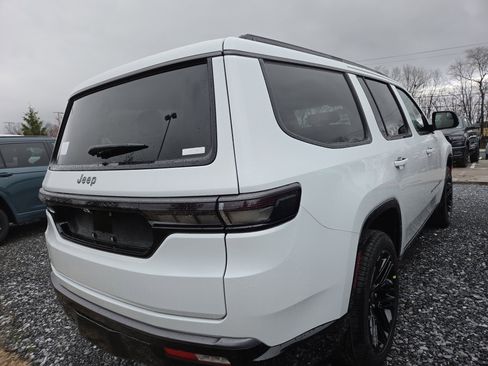 New 2026 Jeep Grand Wagoneer Limited AWD/4WD image 2