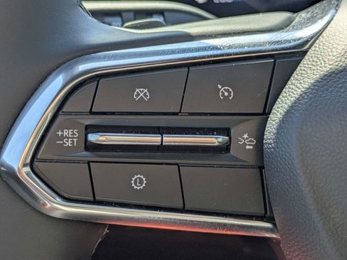 Used 2025 Chevrolet Equinox LT FWD image 26