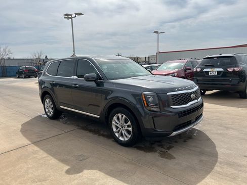 Used 2021 Kia Telluride LX image 4