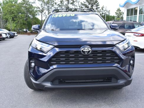 Used 2025 Toyota RAV4 XLE Premium FWD image 4