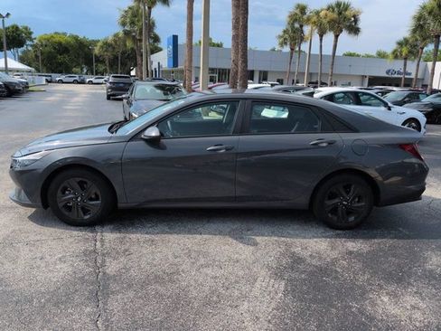 Certified 2023 Hyundai Elantra SEL w/ Cargo Package FWD image 7