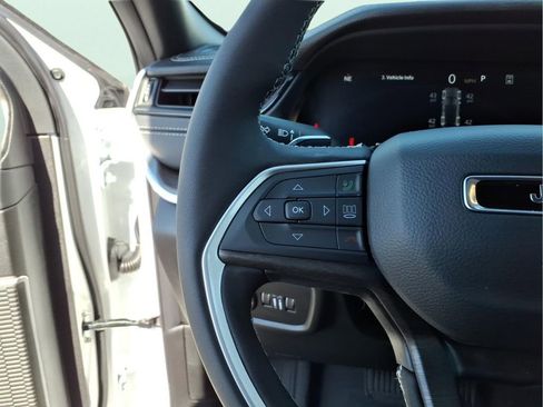 New 2026 Jeep Grand Cherokee Limited image 17