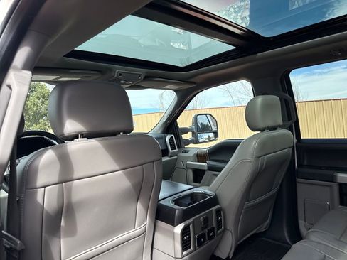 Used 2018 Ford F150 Lariat w/ Equipment Group 502A Luxury image 21