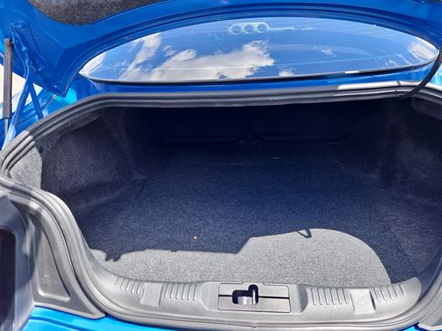 Used 2019 Ford Mustang GT Premium RWD image 9