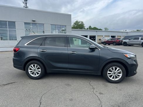 Used 2020 Kia Sorento LX w/ LX I4 Convenience Package FWD image 4
