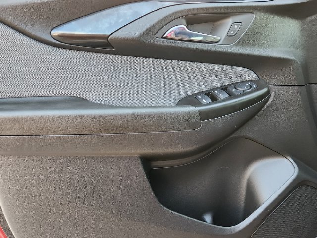 Used 2023 Chevrolet TrailBlazer LT FWD image 22
