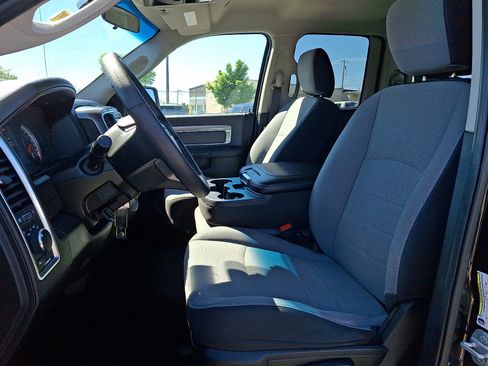 Used 2024 RAM 1500 Classic SLT AWD/4WD image 13