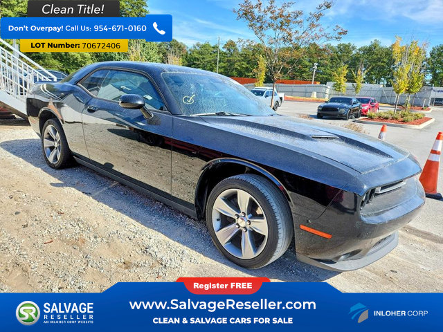 Used 2019 Dodge Challenger SXT RWD image 5