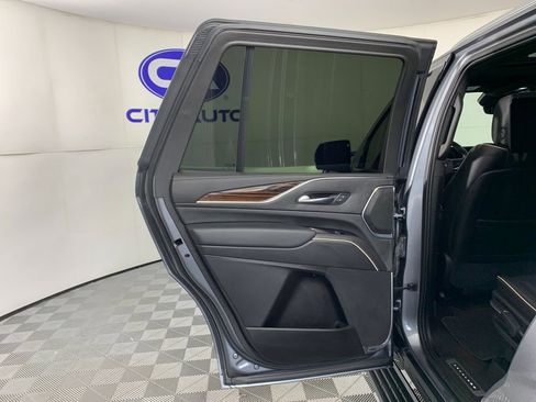 Used 2021 Cadillac Escalade Premium Luxury w/ Driver Assist Tech Package AWD/4WD image 31