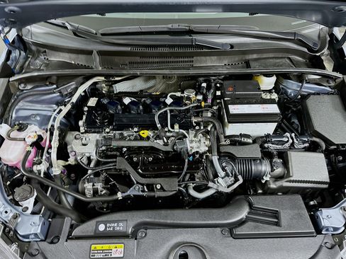 Used 2023 Toyota Corolla LE w/ Carpet Mat Package (TMS) image 32
