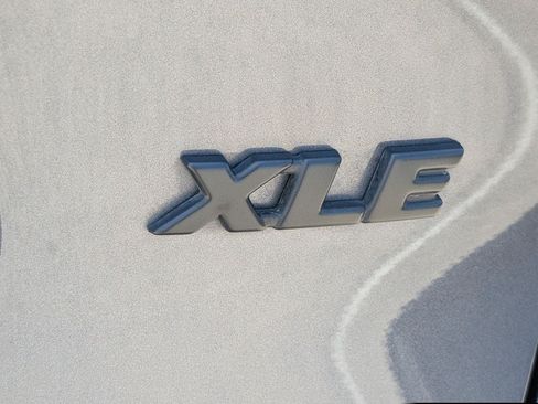 Used 2025 Toyota RAV4 XLE w/ Convenience Package FWD image 8