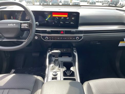 New 2026 Kia Sorento S AWD/4WD image 11