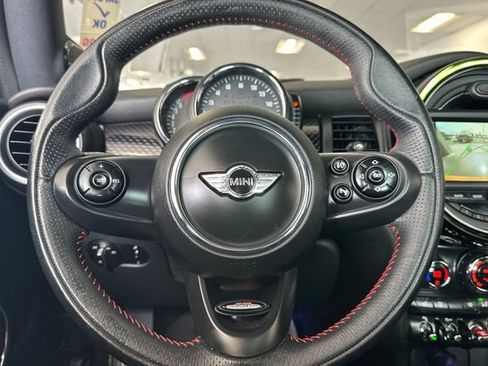 Used 2015 MINI Cooper S FWD image 26
