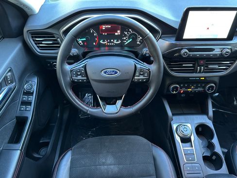 Certified 2022 Ford Escape SEL w/ SEL Stealth AWD Package image 15