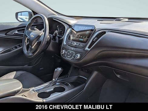 Used 2016 Chevrolet Malibu LT w/ Leather Package FWD image 27
