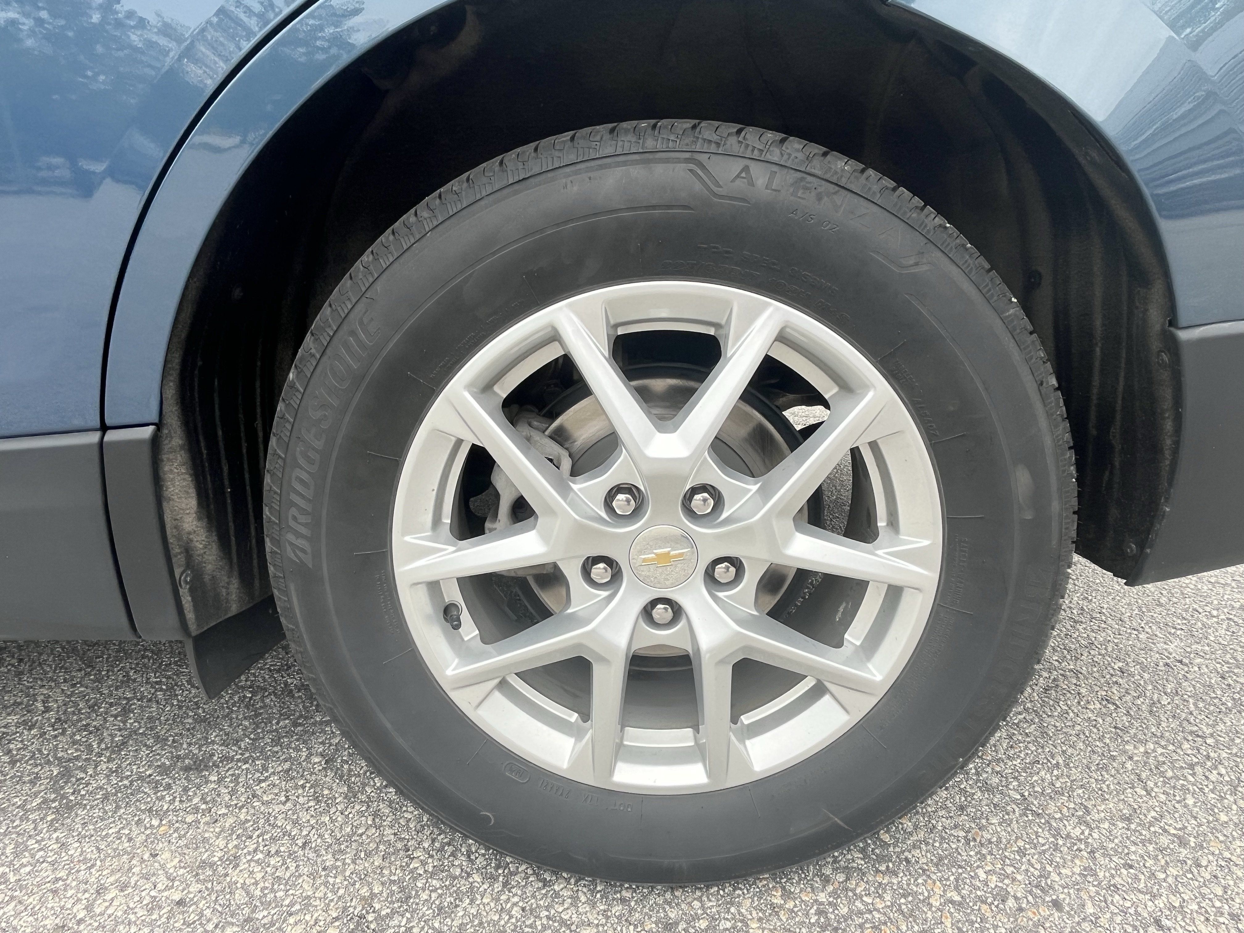 Used 2024 Chevrolet Equinox LT AWD/4WD image 14