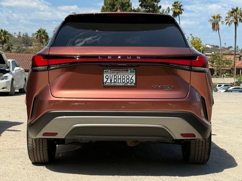Certified 2025 Lexus RX 450h AWD w/ Luxury Package image 10