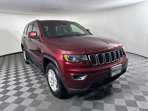 Used 2018 Jeep Grand Cherokee Laredo AWD/4WD image 7