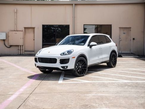 Used 2015 Porsche Cayenne S AWD/4WD image 33