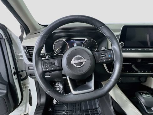 Used 2023 Nissan Rogue SL AWD/4WD image 10