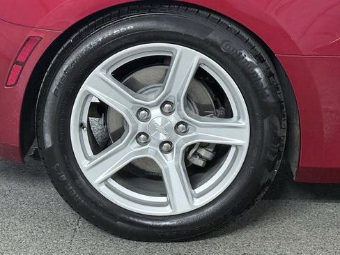 Used 2018 Chevrolet Camaro LT image 8