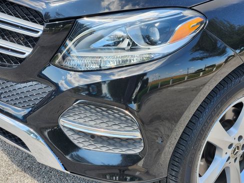 Used 2019 Mercedes-Benz GLE 400 4MATIC image 27
