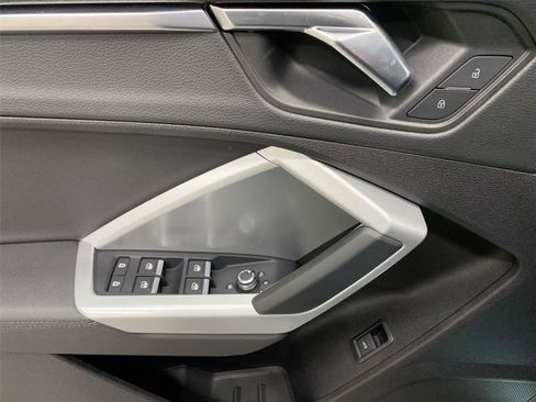 Used 2021 Audi Q3 2.0T Premium Plus image 19
