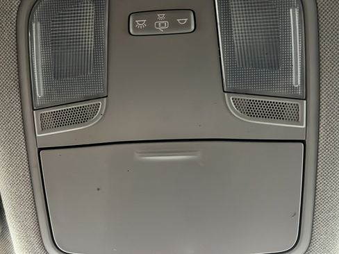 Used 2017 Hyundai Elantra SE FWD image 18