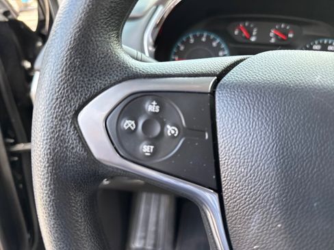 Used 2021 Chevrolet Traverse LS image 22