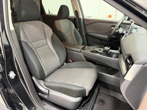 Used 2022 Nissan Rogue SV FWD image 26