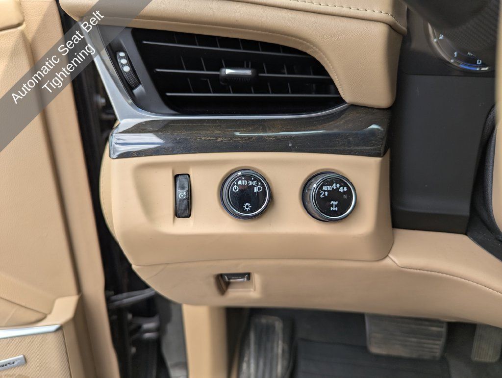 Used 2020 Cadillac Escalade Platinum AWD/4WD image 18