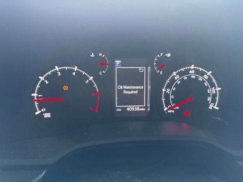 Used 2022 Toyota 4Runner Trail Special Edition AWD/4WD image 3