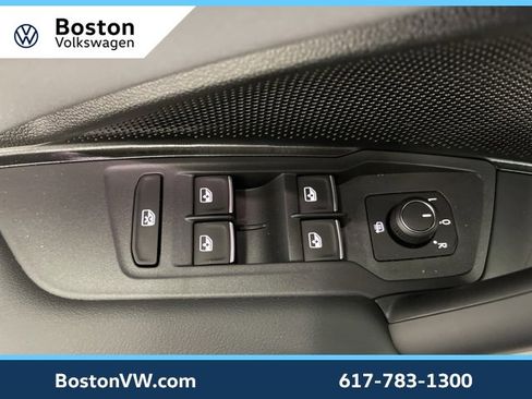 New 2026 Volkswagen Tiguan SE R-Line image 29